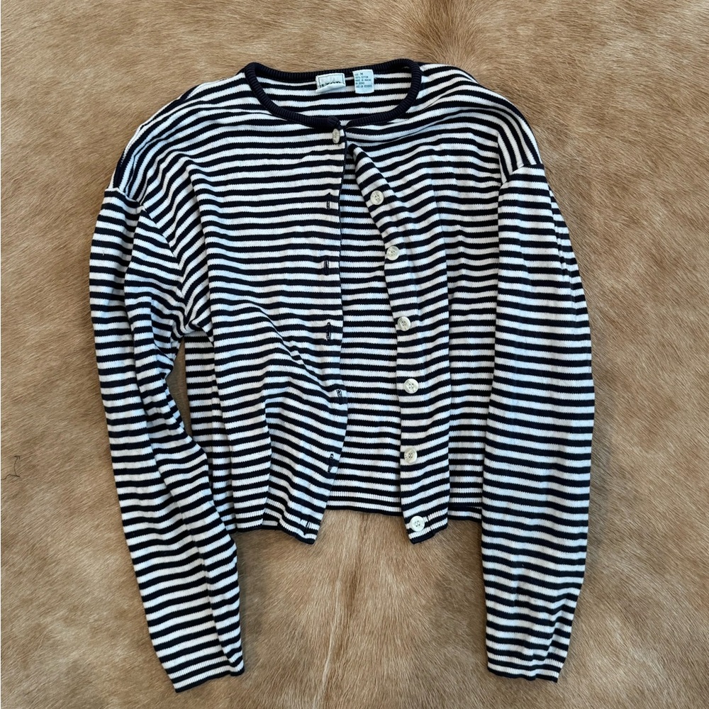 Izod Striped Purple and White Cardigan